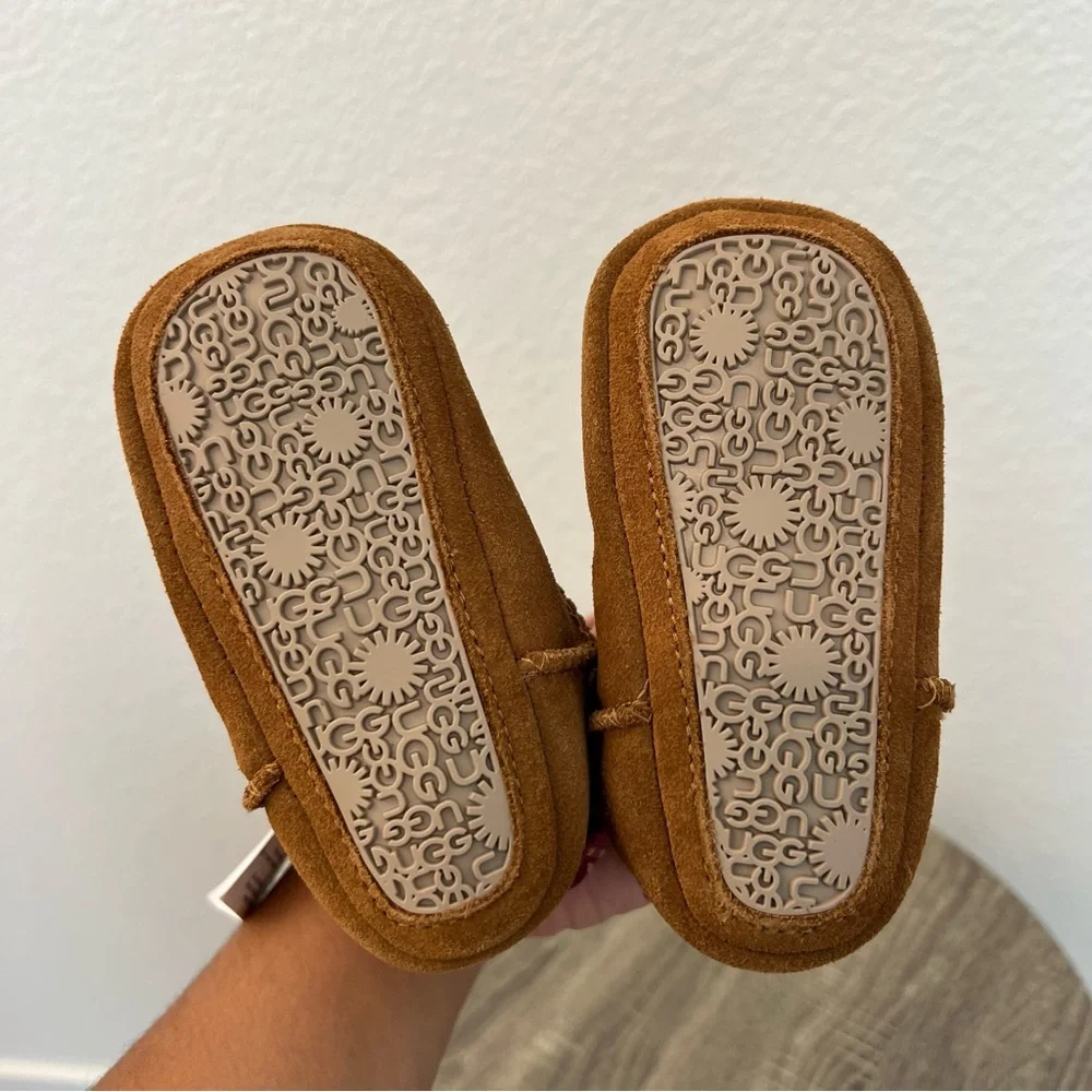 N/A new ugg